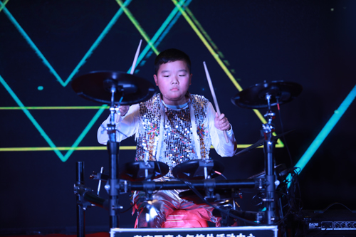 1551754314938442.jpg 大禹漢光2018年“同心同行,共創(chuàng)未來”主題年會圓滿成功